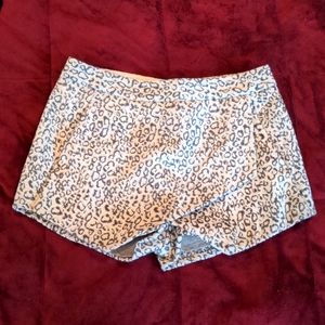 Express Silver Shimmer Cheetah Dressy Skort in size Small
